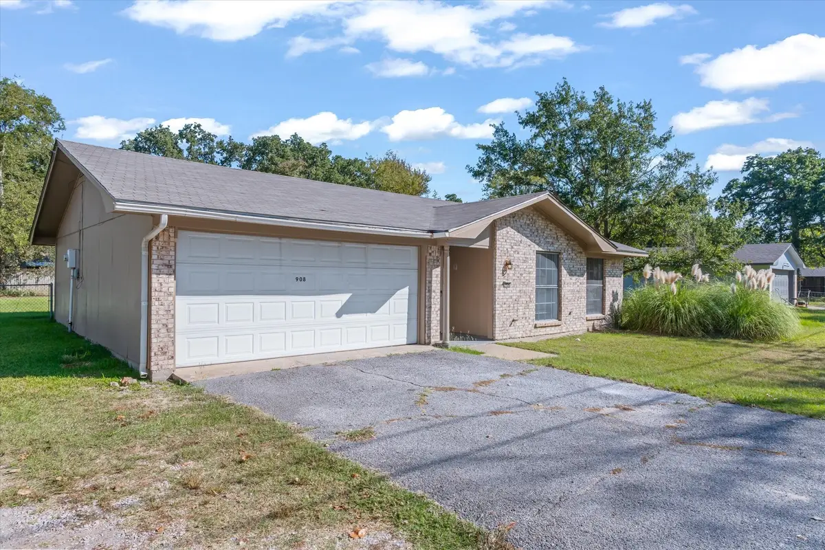 908 W State Highway 243, Canton, TX 75103 - #1