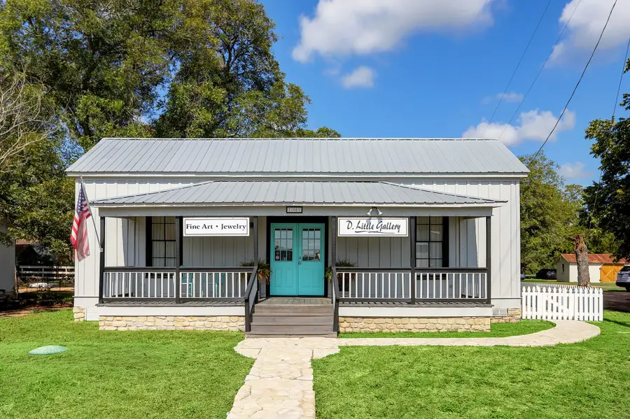 108 N Washington Street, Round Top, TX 78954 - #2