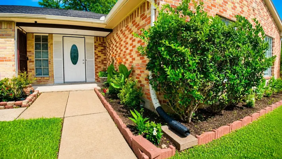 9507 Wellsworth Drive, Houston, TX 77083 - #2