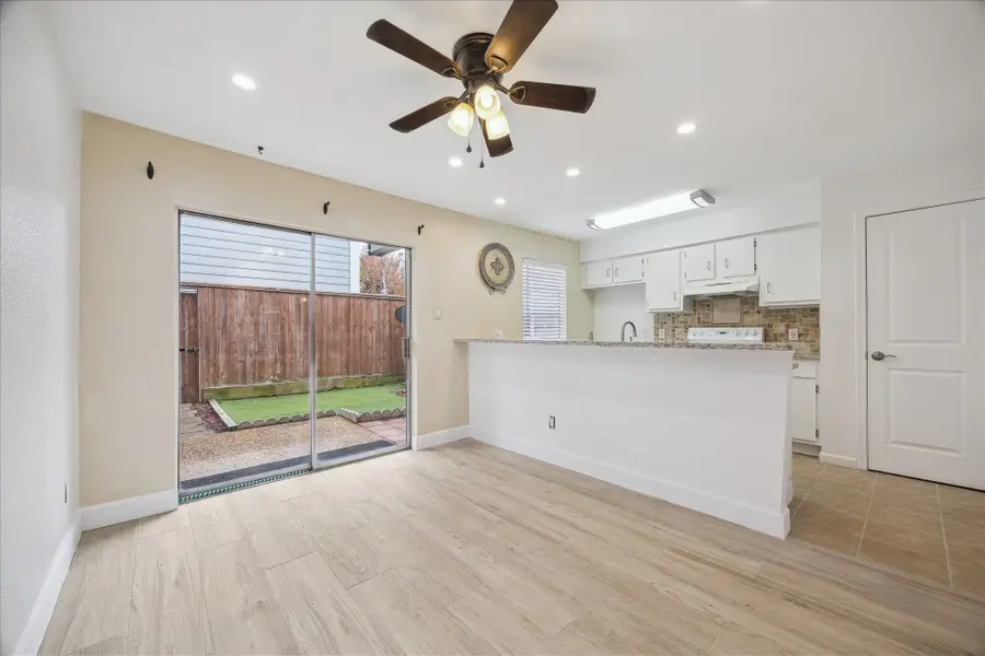 5807 Beverlyhill Street #23, Houston, TX 77057 - Image #3