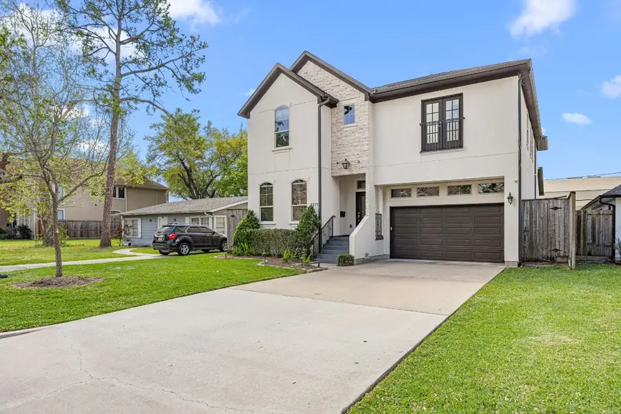 5119 Locust Street, Bellaire, TX 77401 - #2