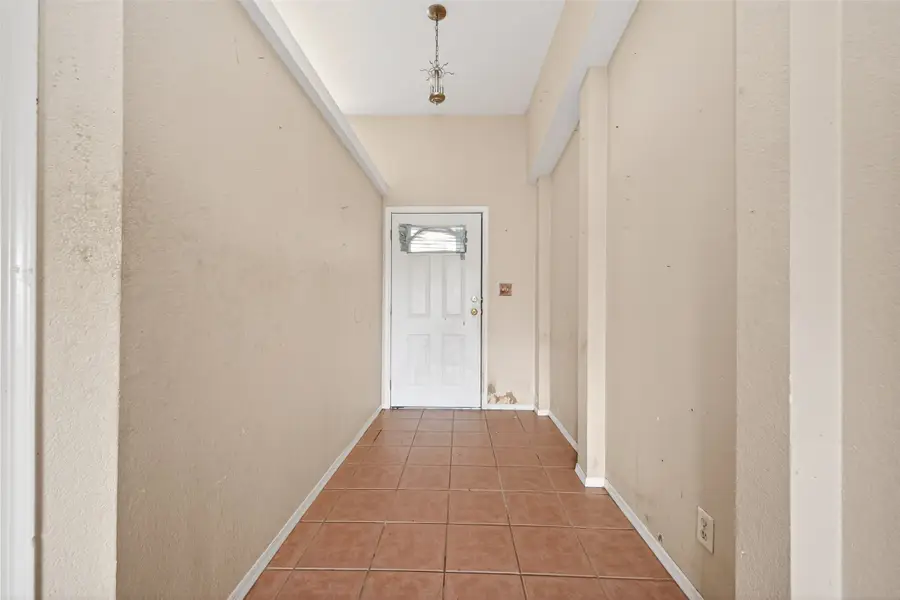 11735 E Old Oak Trail, Willis, TX 77378 - Image #3