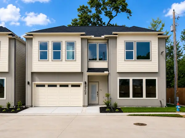 8902 Knoll Leaf Drive, Houston, TX 77080