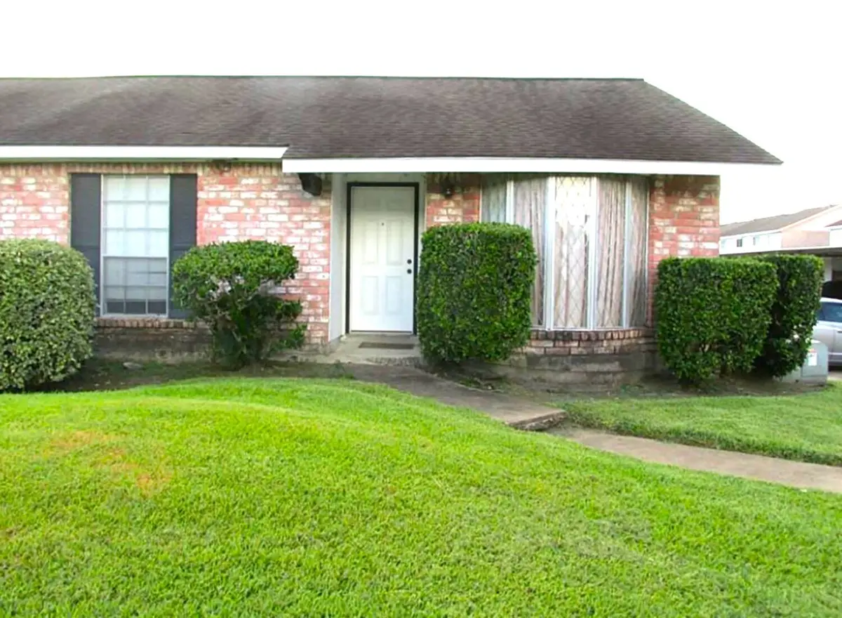 6851 Chasewood Drive, Stafford Missouri City, TX 77489 - #1