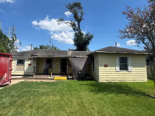 411 Trichelle Street, Pasadena, TX 77506