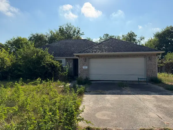 1033 Theresa Street, Houston, TX 77051