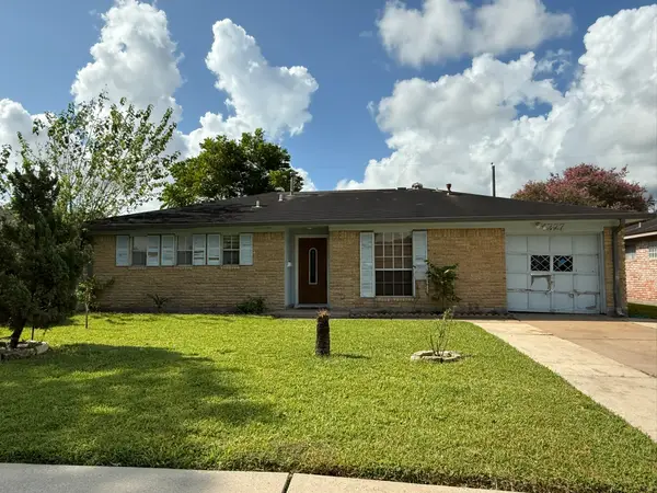 1327 Twin Falls Road, Houston, TX 77088