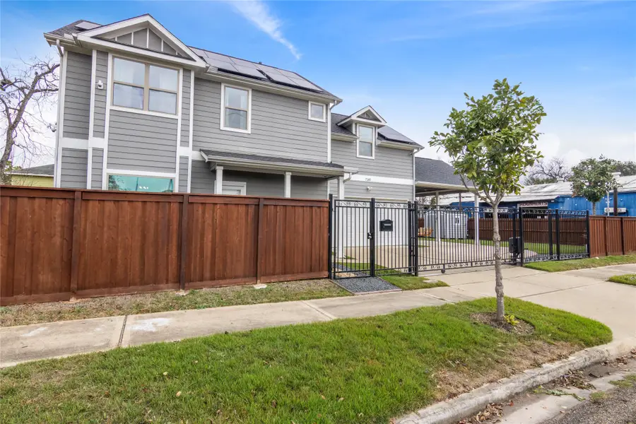 7341 Avenue E, Houston, TX 77011 - Image #2