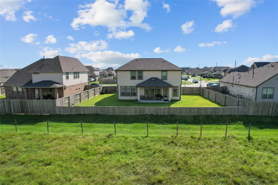 7207 Hillside Avenue, Monterey Belvieu, TX 77523 - #2