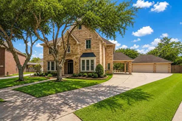 13222 Dusty Grove Lane, Sugar Land, TX 77498