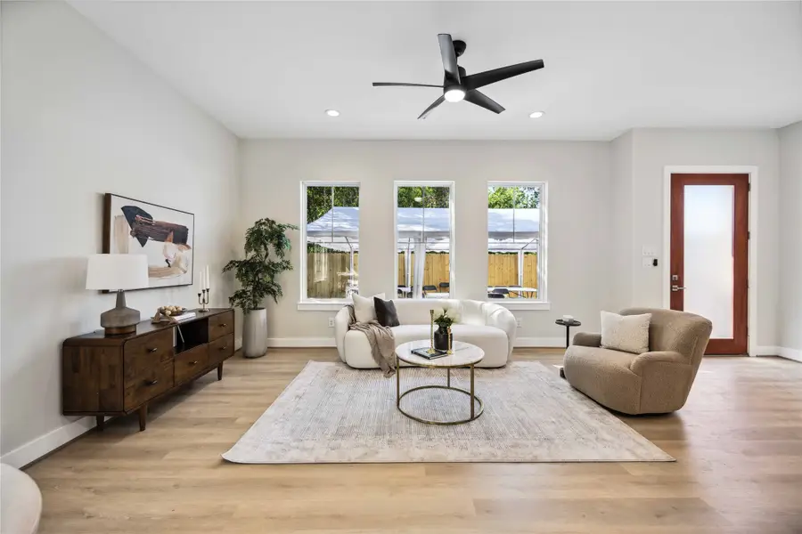 5718 Beall Street #A, Houston, TX 77091 - #3