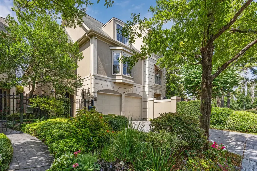 2 S Briar Hollow Lane #2, Houston, TX 77027 - #2