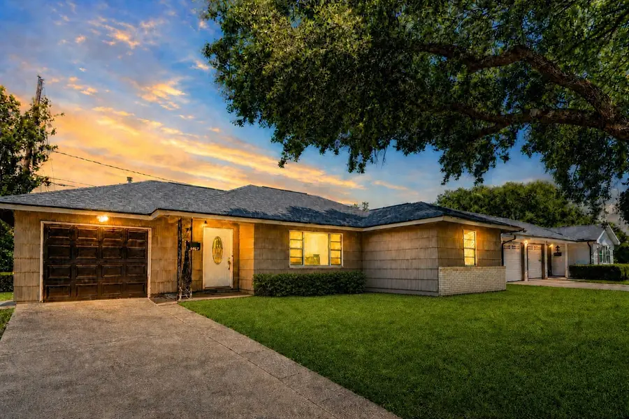 1607 Beusch Drive, Pasadena, TX 77502 - #2