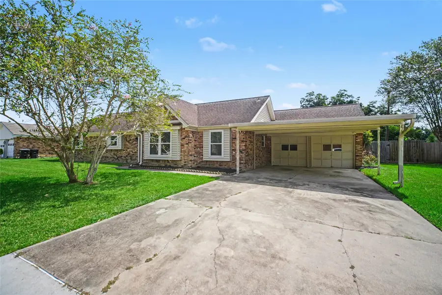 1909 Adams Street, Alvin, TX 77511 - #2