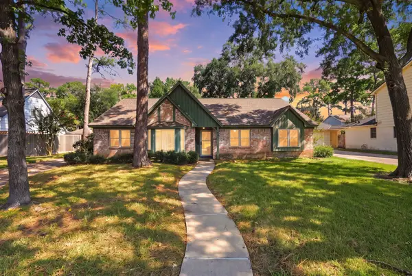 8126 Middlebury Lane, Houston, TX 77070