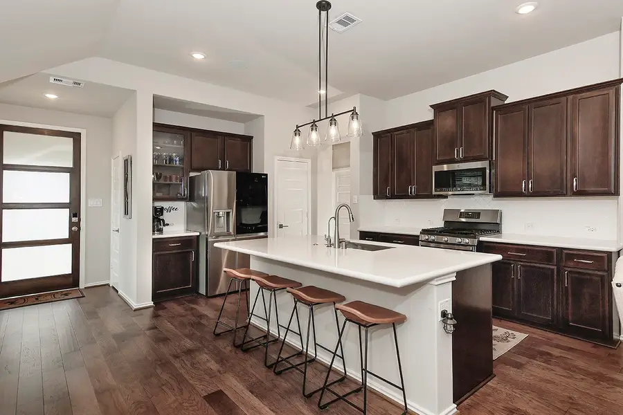 249 Trapper Creek Drive, Conroe, TX 77304 - Image #3