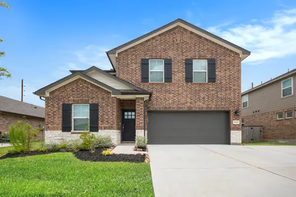 8606 Treetop Heights Drive, Baytown, TX 77523