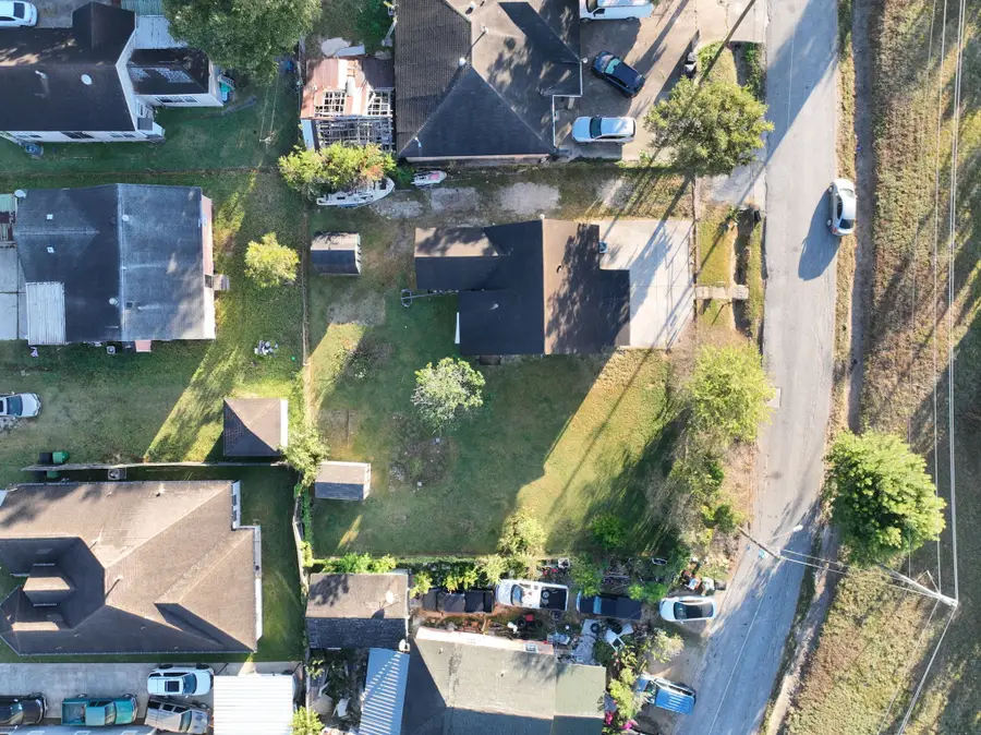 9429 E Avenue H, Houston, TX 77012 - #3