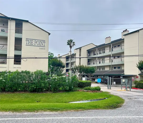 18809 Egret Bay Boulevard #125, Houston, TX 77058