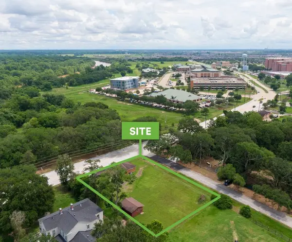 912 Richmond Parkway, Richmond, TX 77469