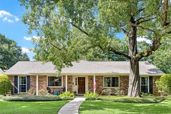 7902 Burgoyne Road, Houston, TX 77063