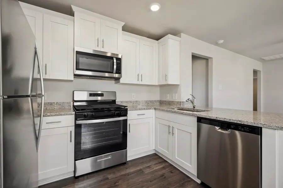 10402 Red Cardinal Drive, Cleveland, TX 77328 - Image #3