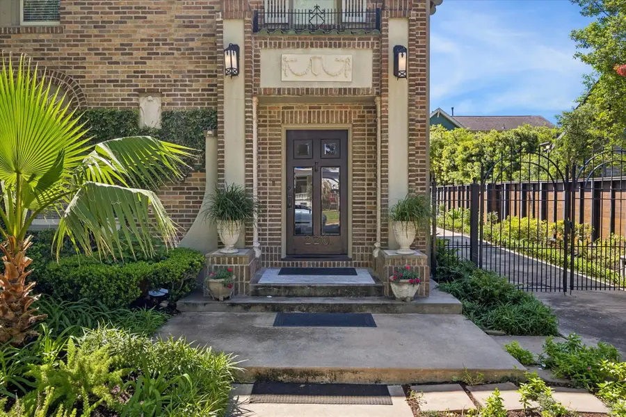 220 Westmoreland Street, Houston, TX 77006 - #3
