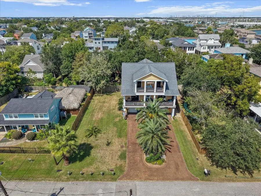 808 Elm Road, Clear Lake Shores, TX 77565 - #2