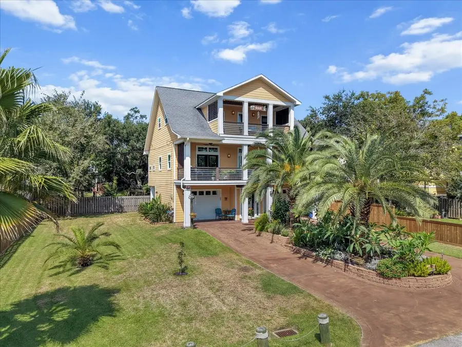 808 Elm Road, Clear Lake Shores, TX 77565 - #3