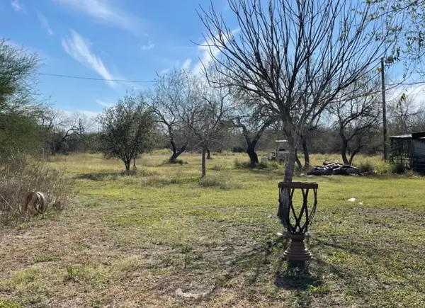 249 E County Rd, Kingsville, TX 78363
