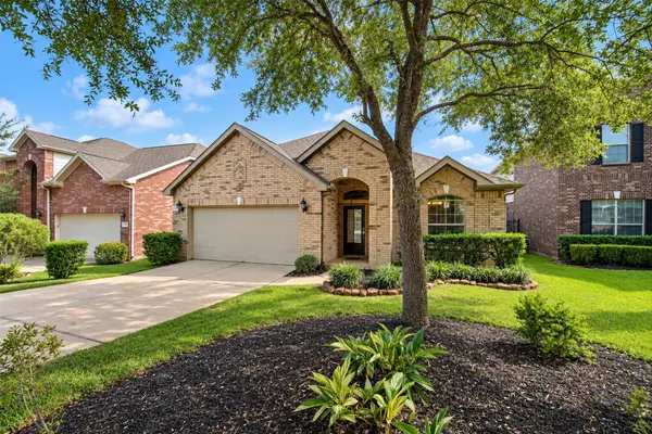 42 Black Swan Court, Magnolia, TX 77354