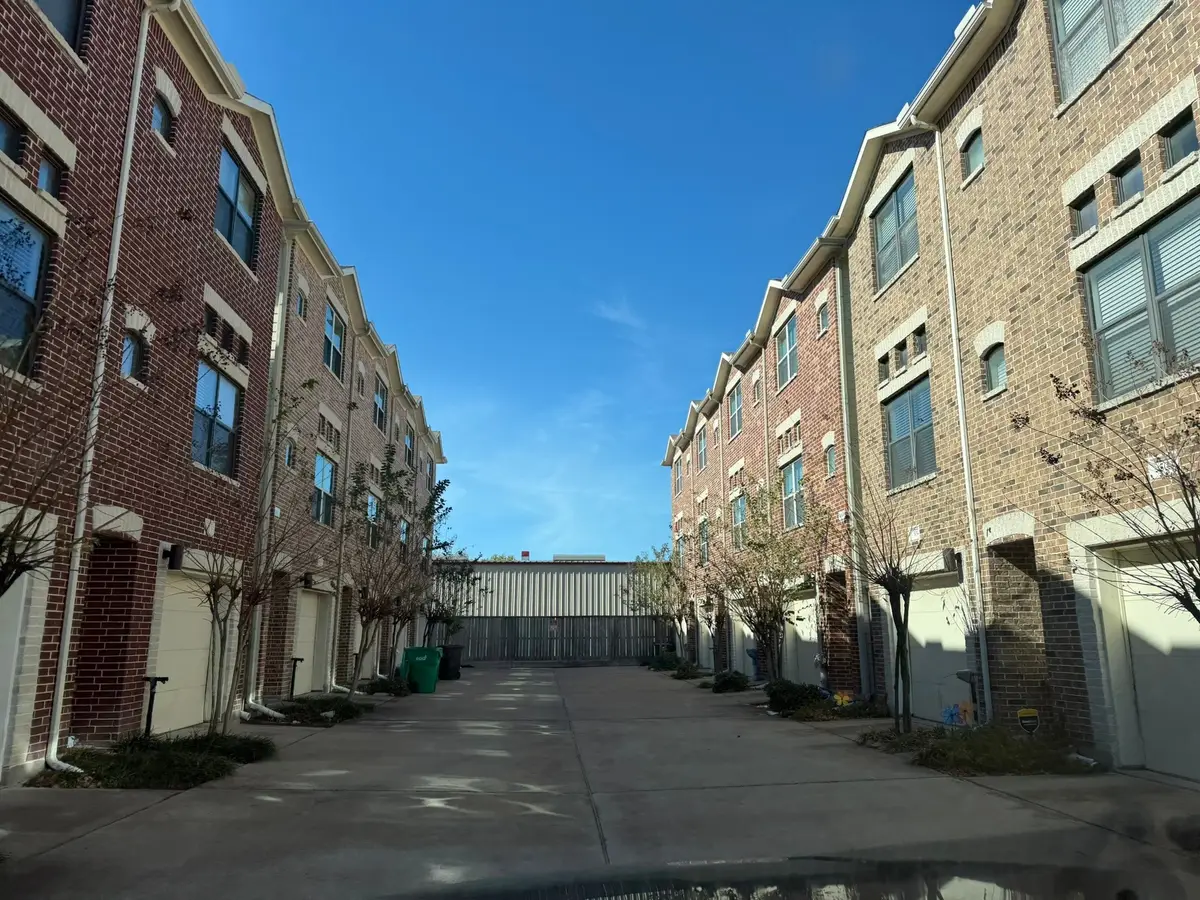 2710 Hullsmith Drive #701, Houston, TX 77063 - Image #1