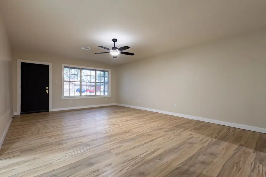 2403 Blueberry Lane, Pasadena, TX 77502 - Image #2