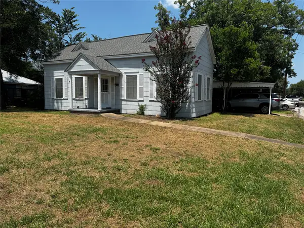 559 Madison, La Grange, TX 78945