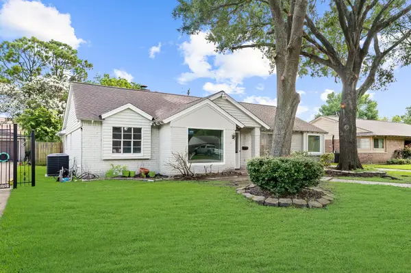 10623 Wickersham Lane, Houston, TX 77042