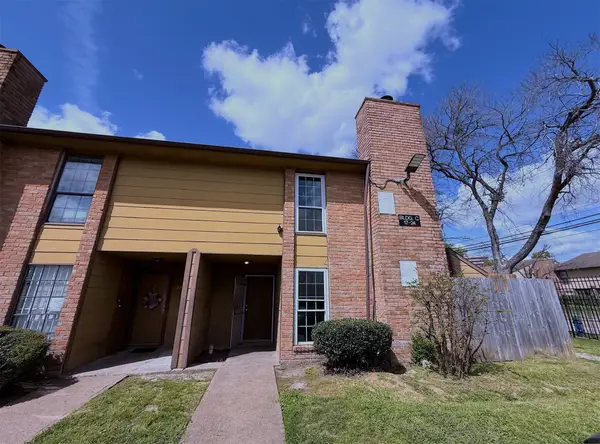 9090 S Braeswood Boulevard #21, Houston, TX 77074