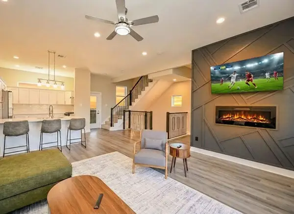 4746 Mallow Street E, Houston, TX 77033