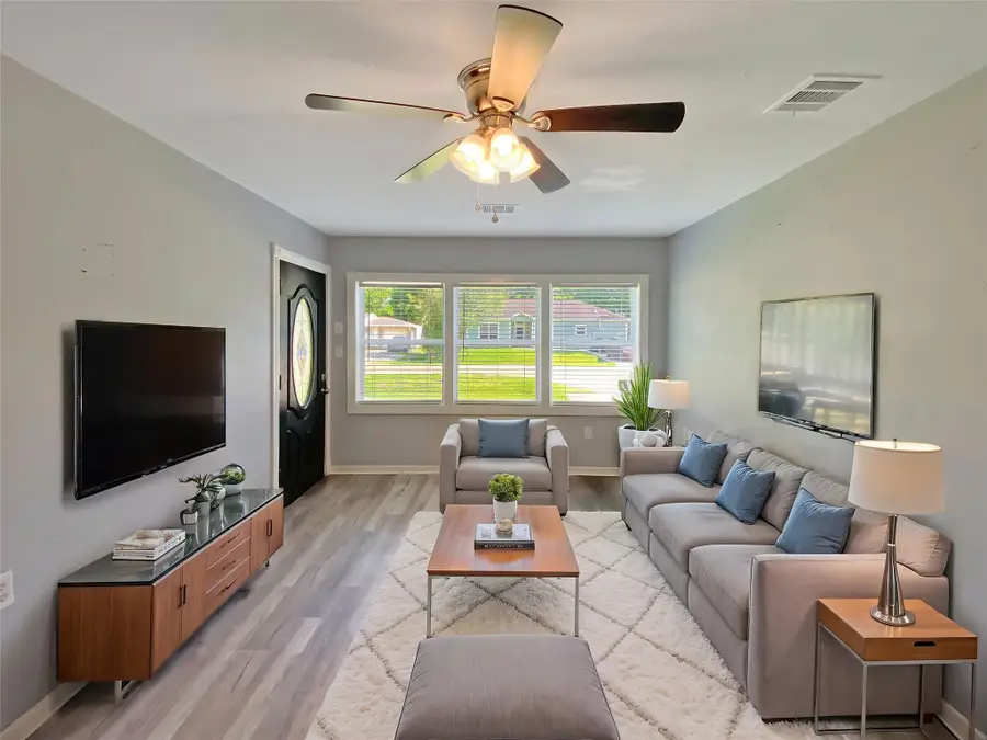 506 Azalea Drive, La Marque, TX 77568 - #3