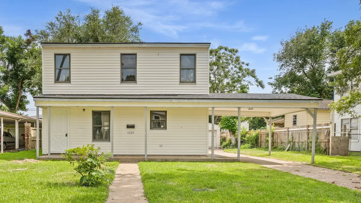 1225 3rd Avenue N, Texas City, TX 77590 - #1