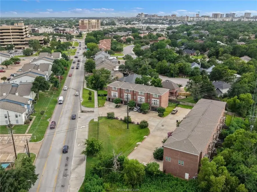 206 Tarrow, College Station, TX 77840 - Image #3