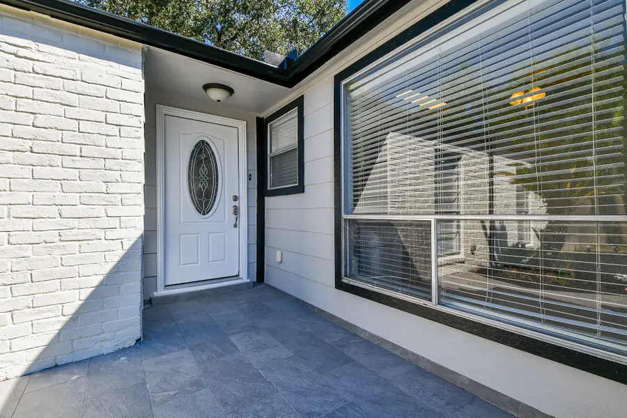2203 Holly Knoll Street, Houston, TX 77077 - Image #3