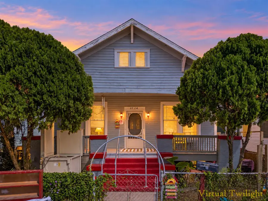 2724 Avenue P 1/2, Galveston, TX 77550 - #3