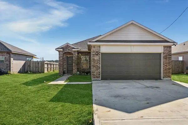407 Road 5102 #L, Cleveland, TX 77327