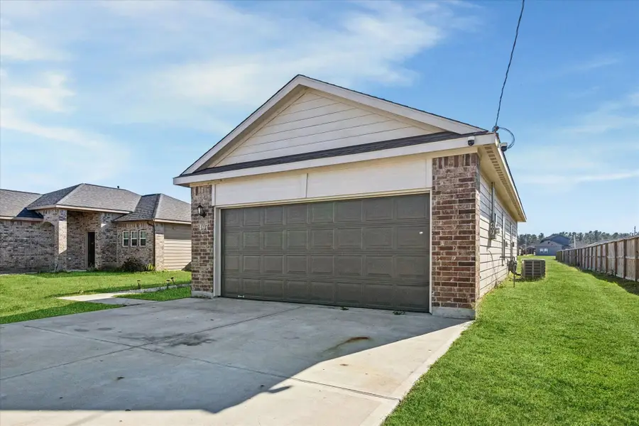 407 Road 5102 #L, Cleveland, TX 77327 - Image #2