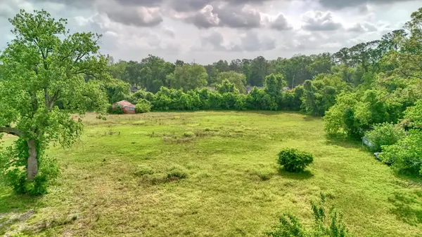 1821 S Victory Drive, Houston, TX 77088