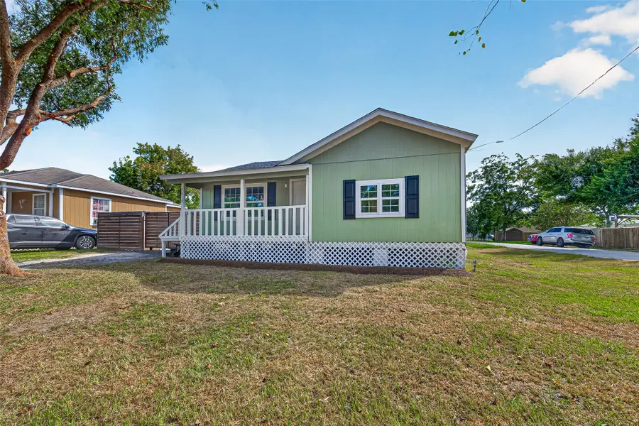 4619 18th Street, Bacliff, TX 77518 - #3