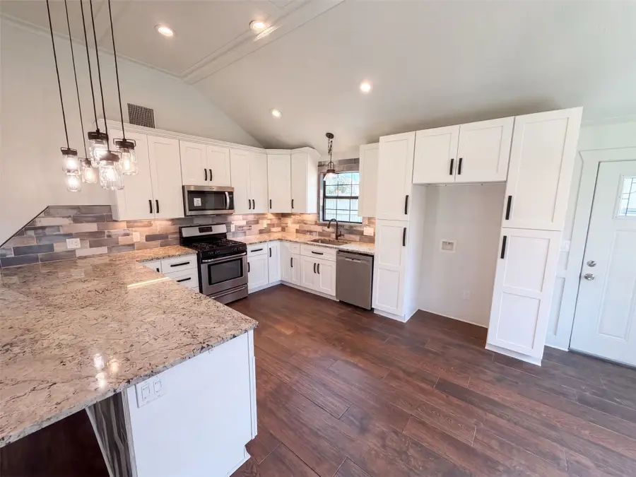 10942 Collingswood Drive, La Porte, TX 77571 - #2