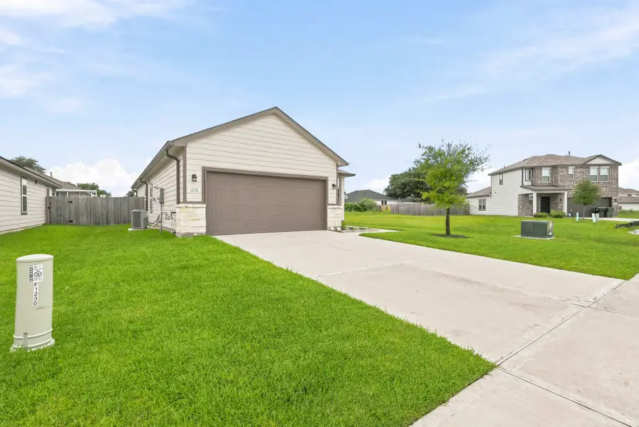 1230 Point Lookout Drive, Dayton, TX 77535 - #2
