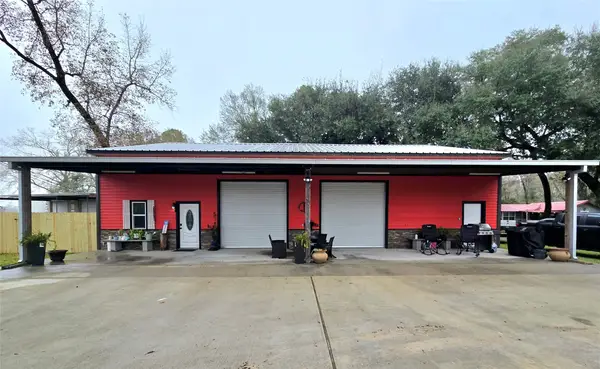 752 County Road 2250, Cleveland, TX 77327