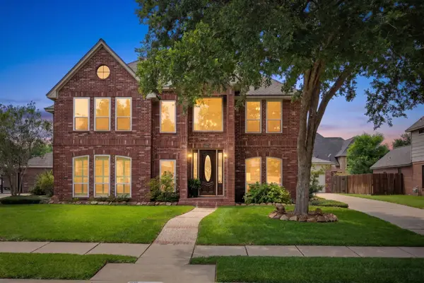 2211 Walnut Grove Lane, Richmond, TX 77406